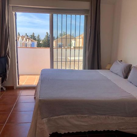 Charming 1 Bedroom Suite With Shared Kitchen Next To Puerto Banus Marbella Bagian luar foto