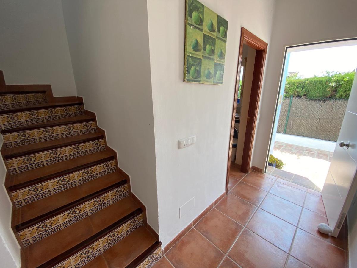 Charming 1 Bedroom Suite With Shared Kitchen Next To Puerto Banus Marbella Bagian luar foto